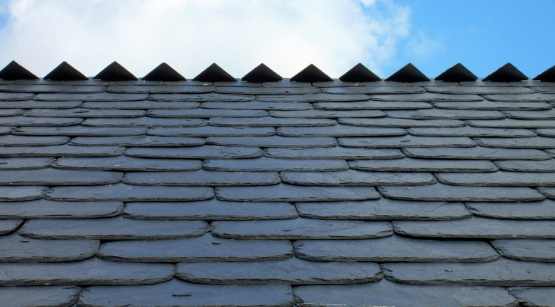 tiledroofingwestmidlands (1209 x 557 px) (1)